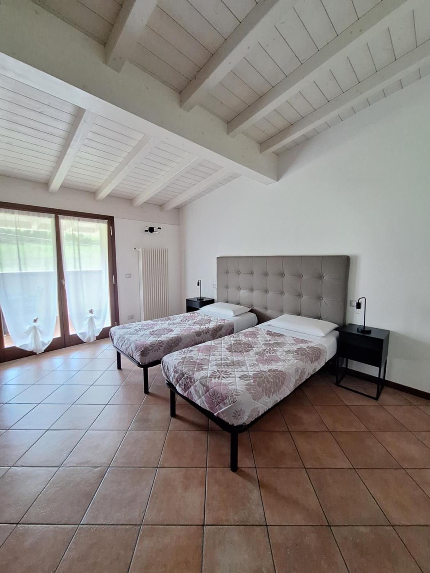 Bed & Breakfast Torrechiara Buitenkant foto