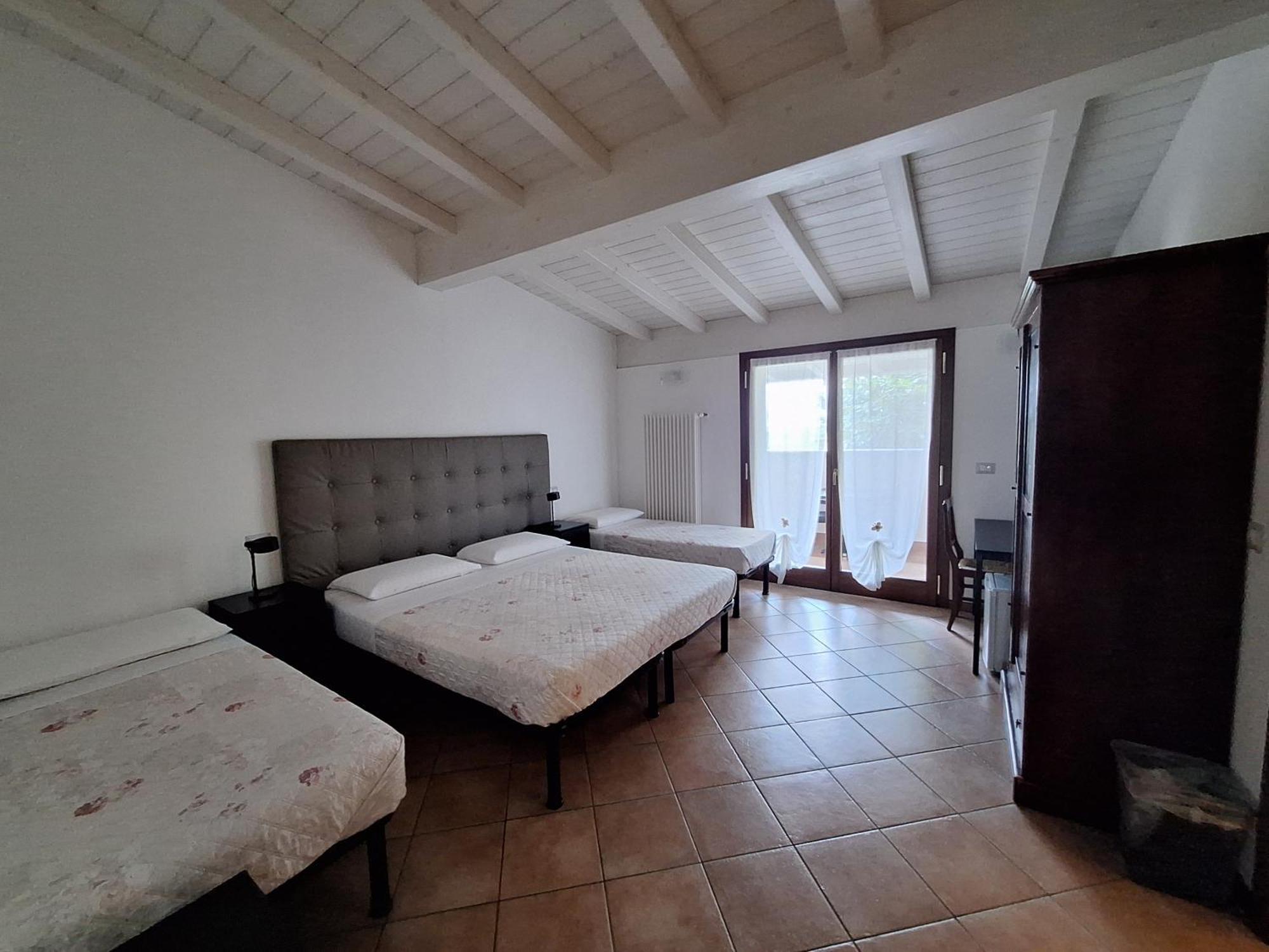 Bed & Breakfast Torrechiara Buitenkant foto