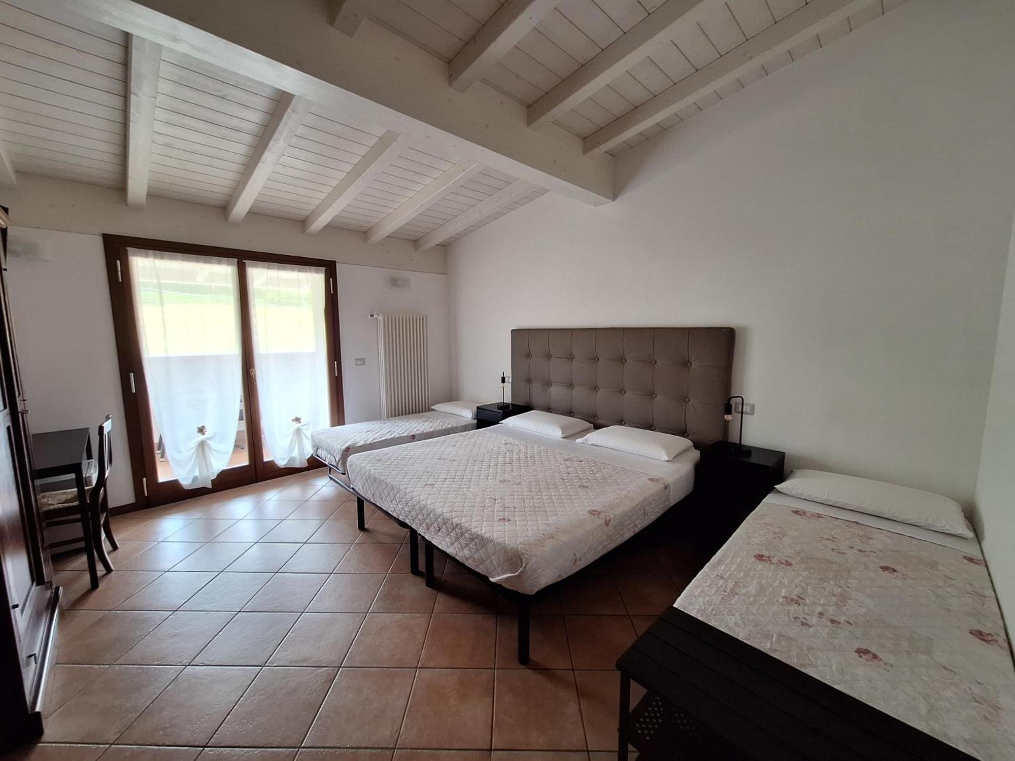 Bed & Breakfast Torrechiara Buitenkant foto