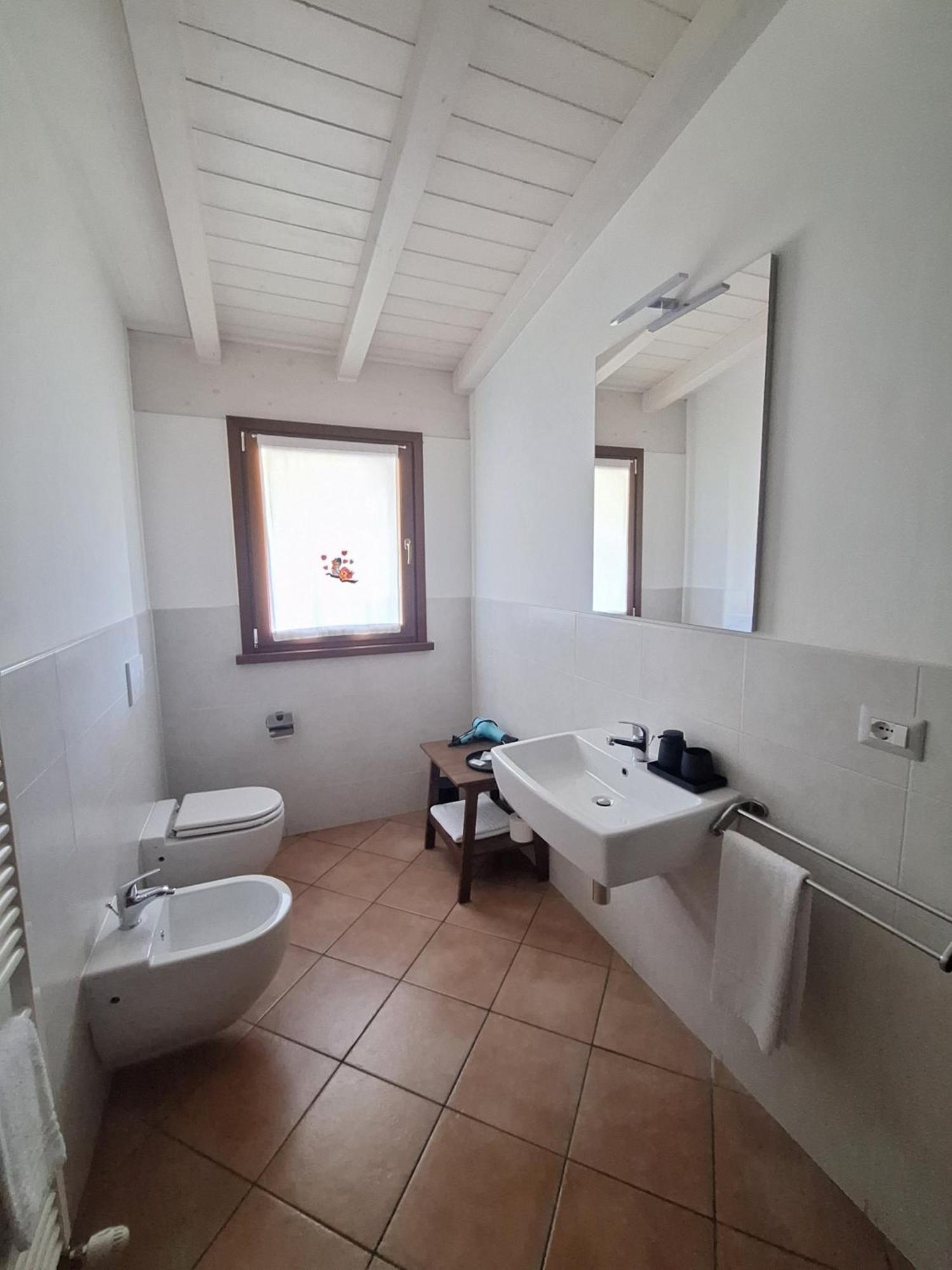 Bed & Breakfast Torrechiara Buitenkant foto