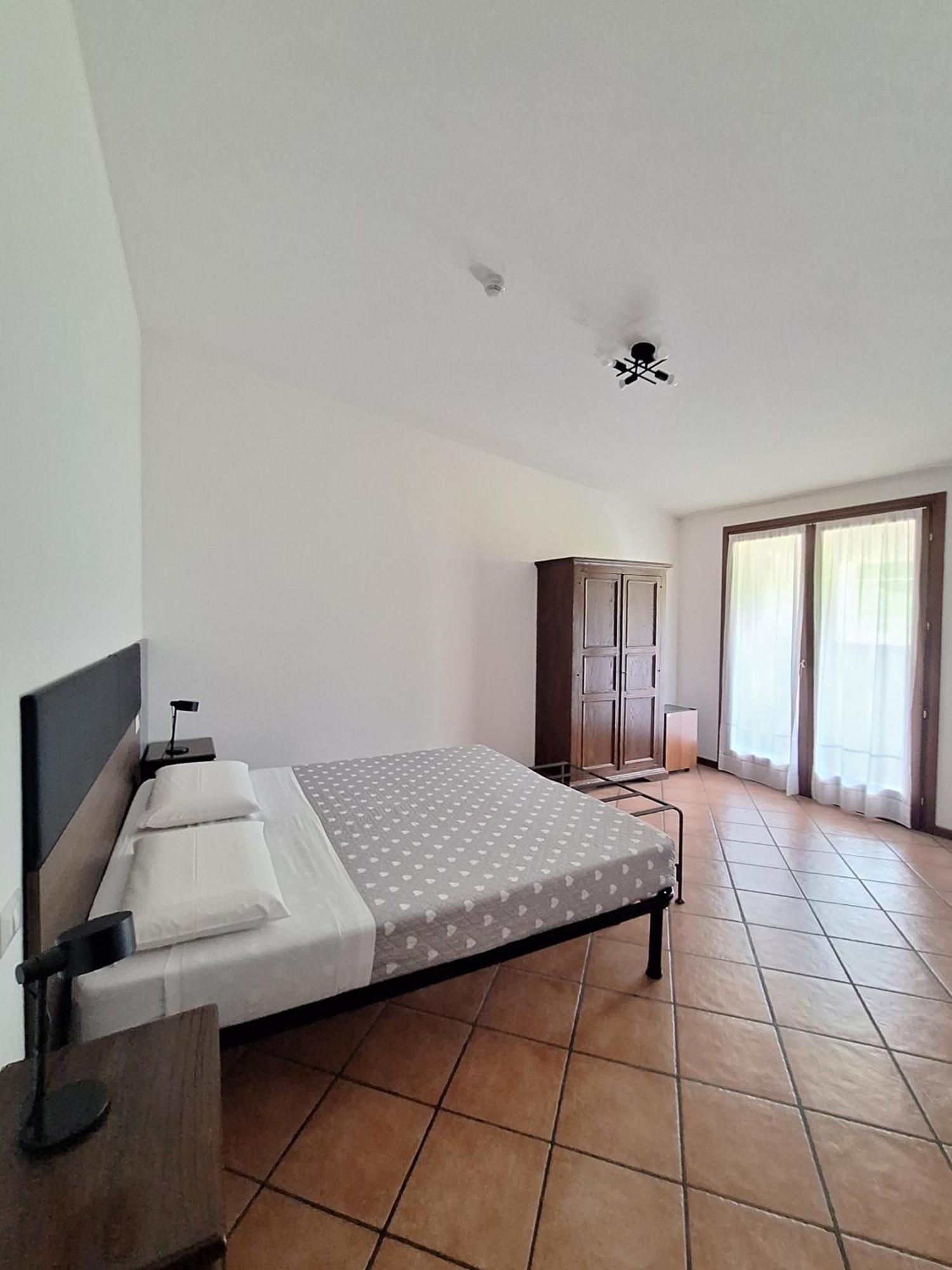 Bed & Breakfast Torrechiara Buitenkant foto