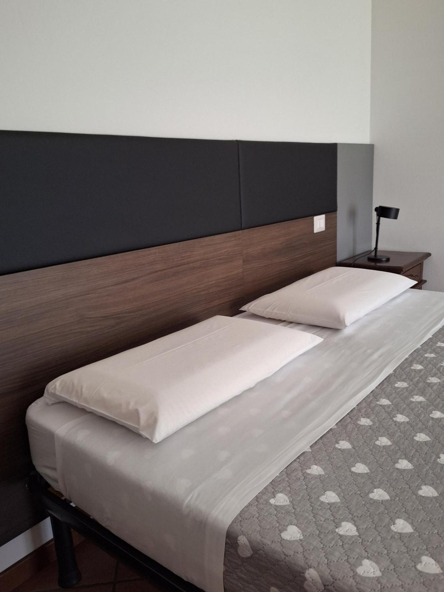 Bed & Breakfast Torrechiara Buitenkant foto